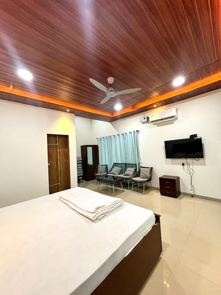 Luxury 5-BHK Villa Bedroom Near Lonavala