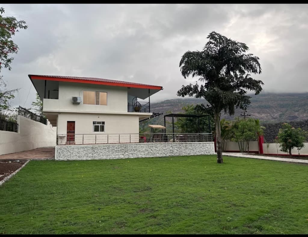 Luxury Resort Near Khopoli Exterior