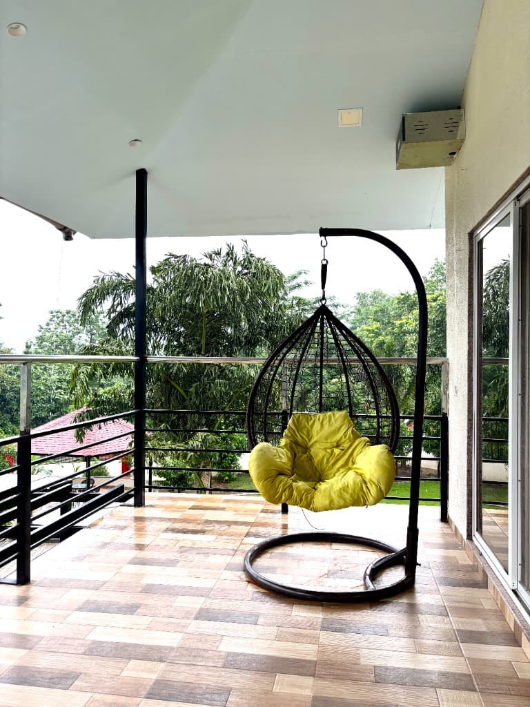 Private Infinity Pool Villa Near Lonavala