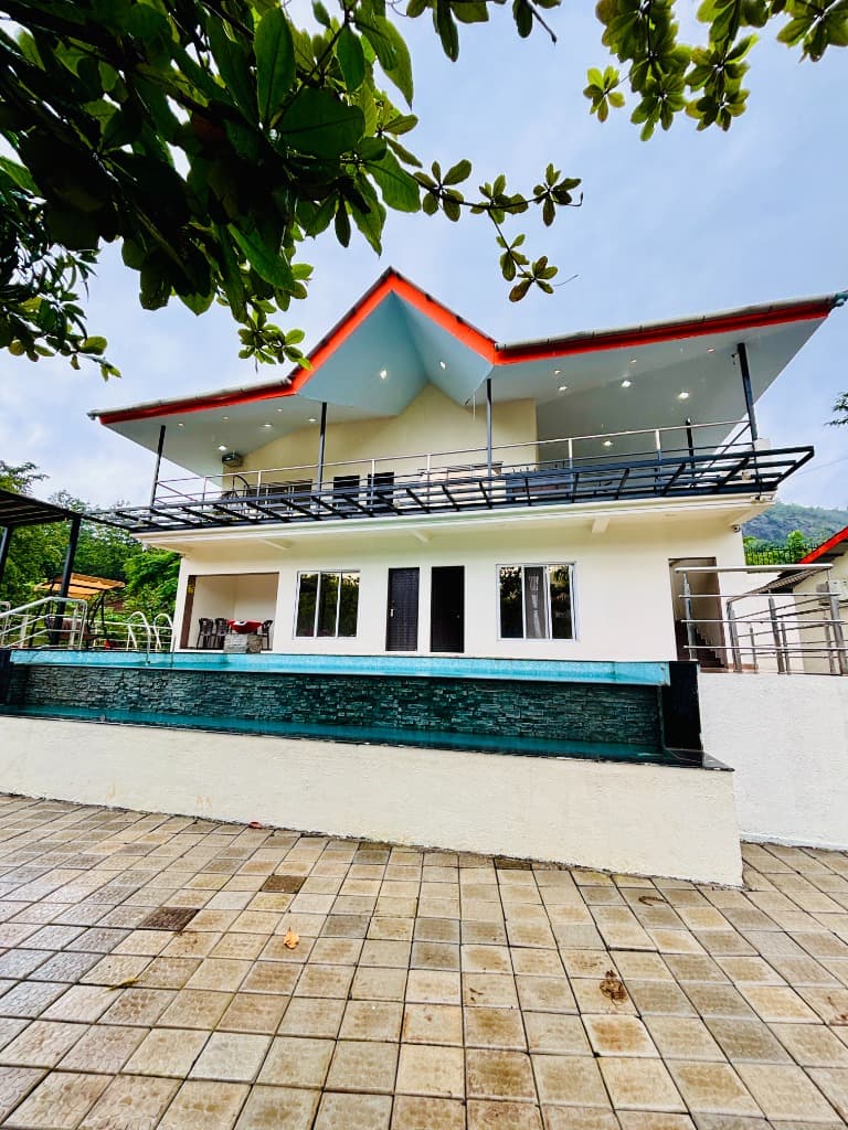 Private pool at Dukes Nose Villa in Khopoli